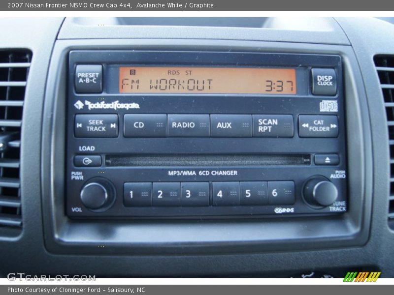 Avalanche White / Graphite 2007 Nissan Frontier NISMO Crew Cab 4x4