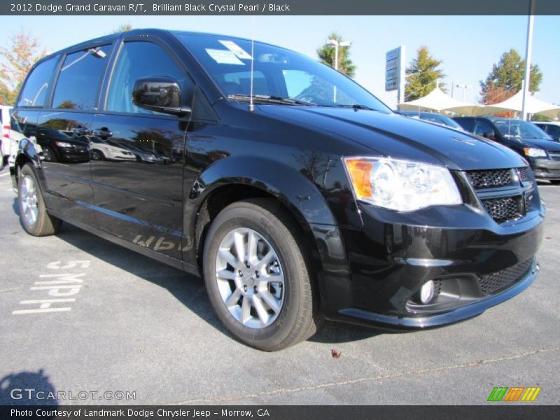 Front 3/4 View of 2012 Grand Caravan R/T