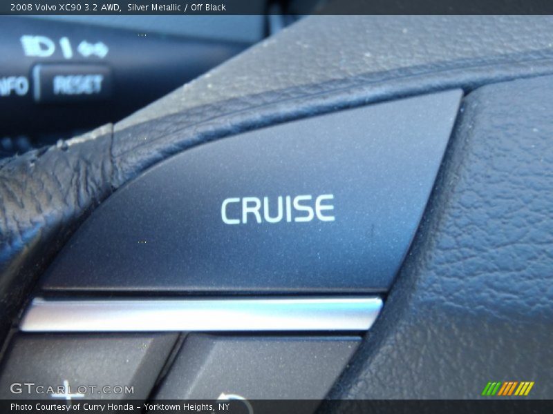 Silver Metallic / Off Black 2008 Volvo XC90 3.2 AWD
