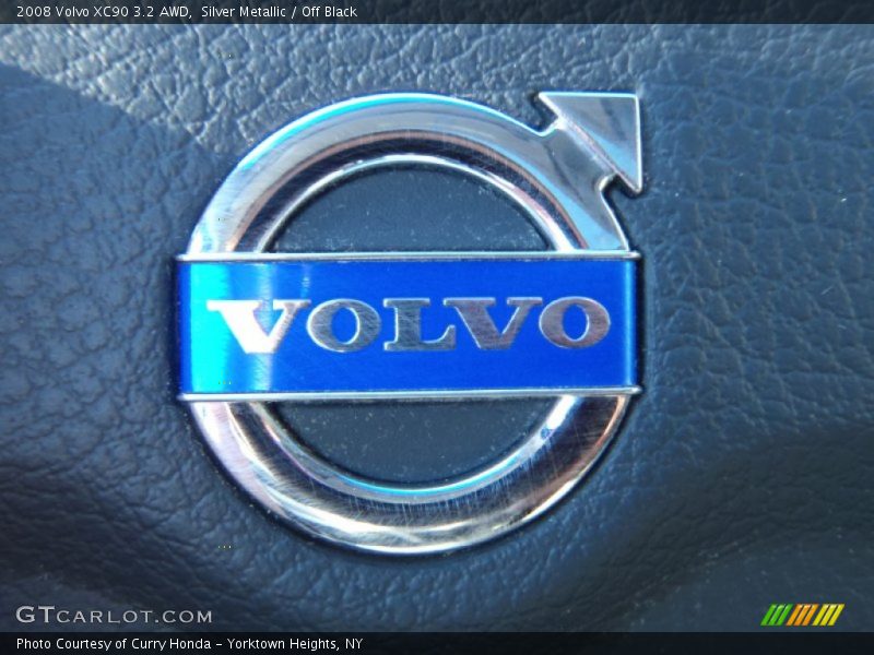 Silver Metallic / Off Black 2008 Volvo XC90 3.2 AWD