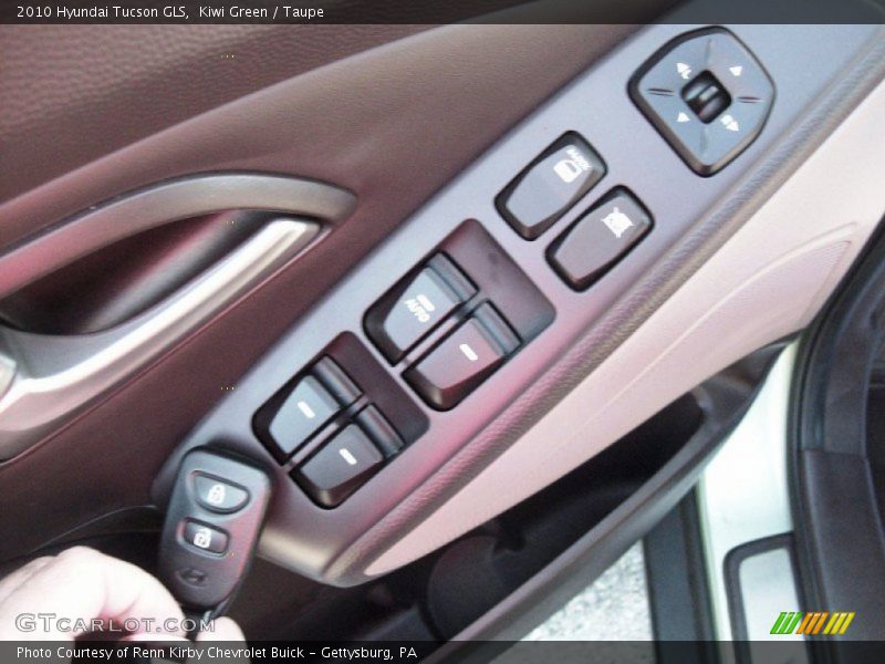 Kiwi Green / Taupe 2010 Hyundai Tucson GLS
