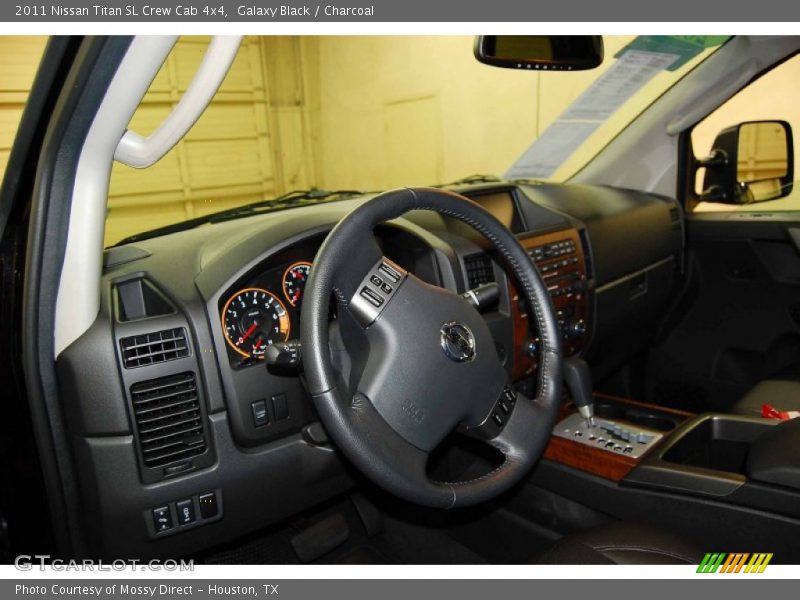 Galaxy Black / Charcoal 2011 Nissan Titan SL Crew Cab 4x4