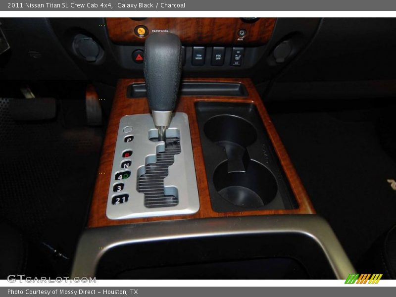  2011 Titan SL Crew Cab 4x4 5 Speed Automatic Shifter