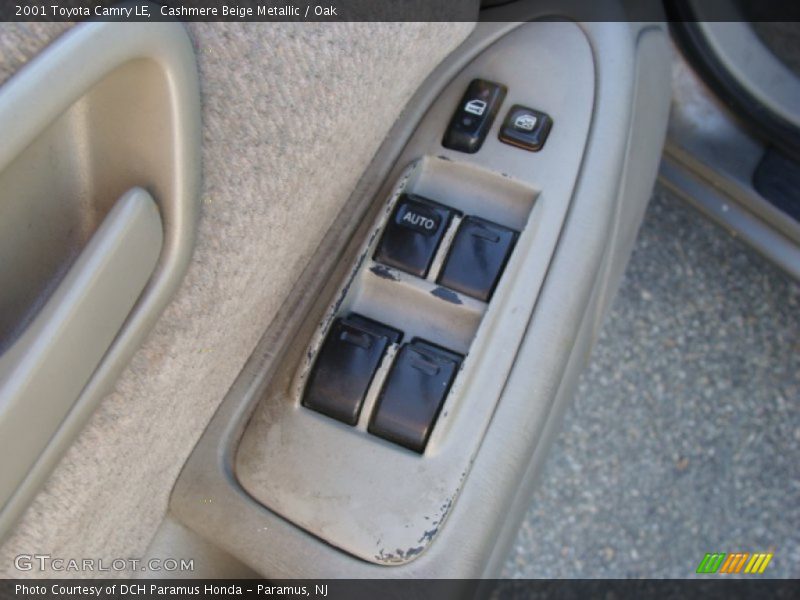 Cashmere Beige Metallic / Oak 2001 Toyota Camry LE