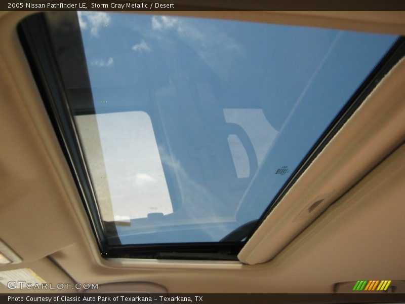 Storm Gray Metallic / Desert 2005 Nissan Pathfinder LE