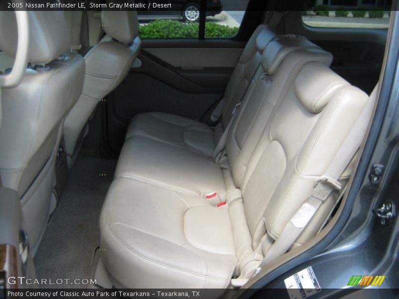 Storm Gray Metallic / Desert 2005 Nissan Pathfinder LE