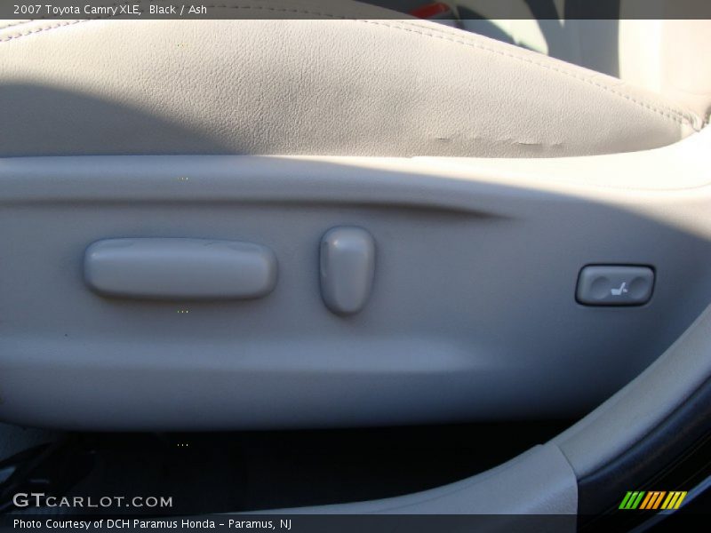 Black / Ash 2007 Toyota Camry XLE