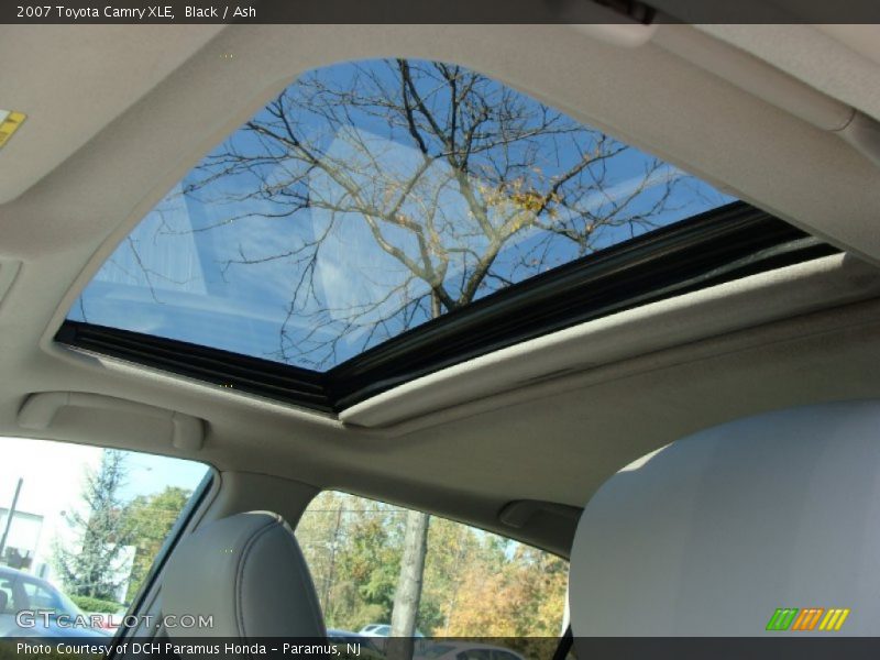 Black / Ash 2007 Toyota Camry XLE