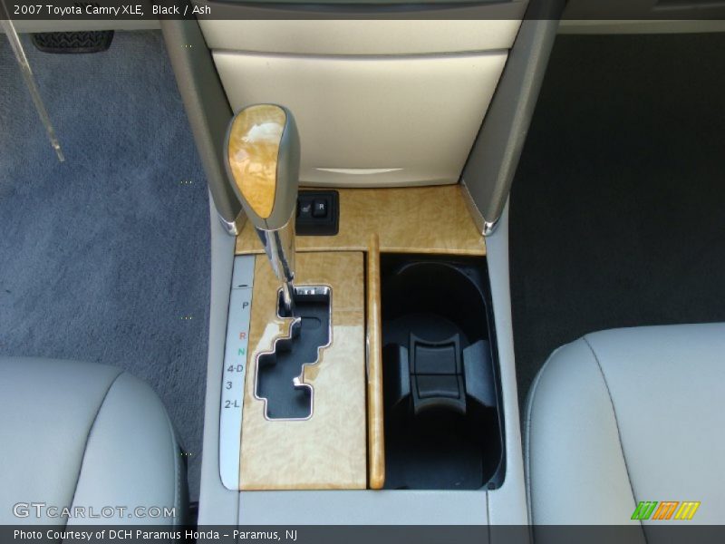 Black / Ash 2007 Toyota Camry XLE