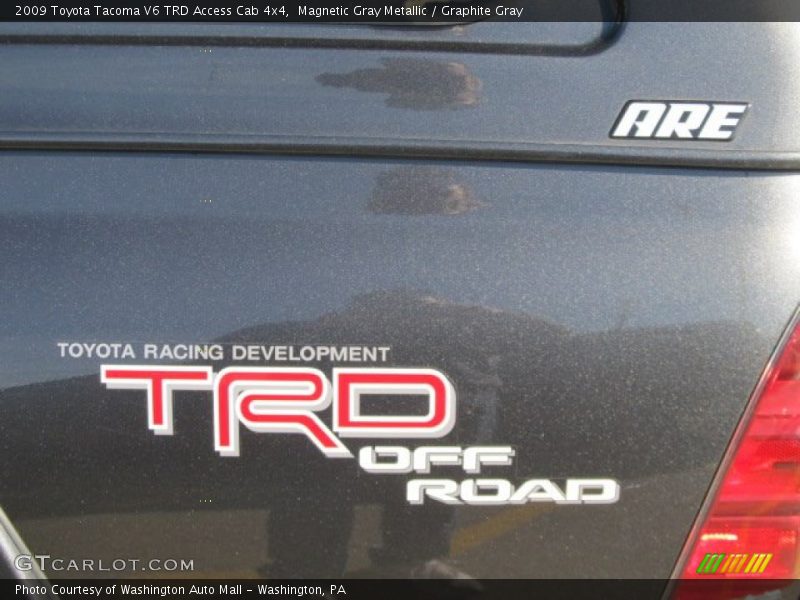 Magnetic Gray Metallic / Graphite Gray 2009 Toyota Tacoma V6 TRD Access Cab 4x4