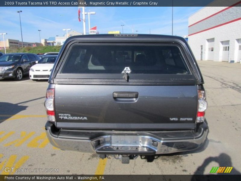 Magnetic Gray Metallic / Graphite Gray 2009 Toyota Tacoma V6 TRD Access Cab 4x4
