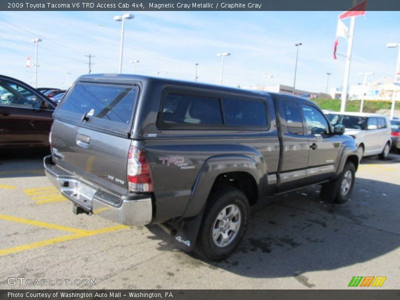 Magnetic Gray Metallic / Graphite Gray 2009 Toyota Tacoma V6 TRD Access Cab 4x4