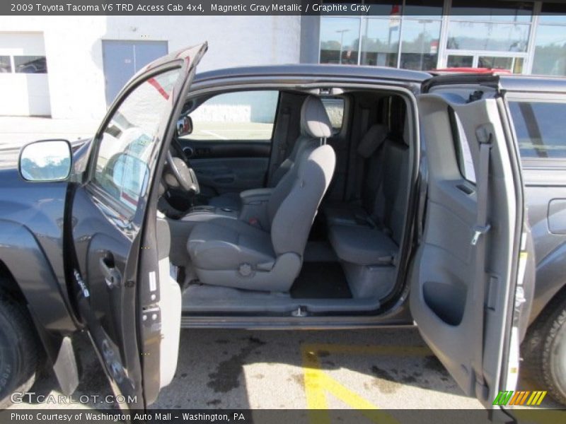 Magnetic Gray Metallic / Graphite Gray 2009 Toyota Tacoma V6 TRD Access Cab 4x4
