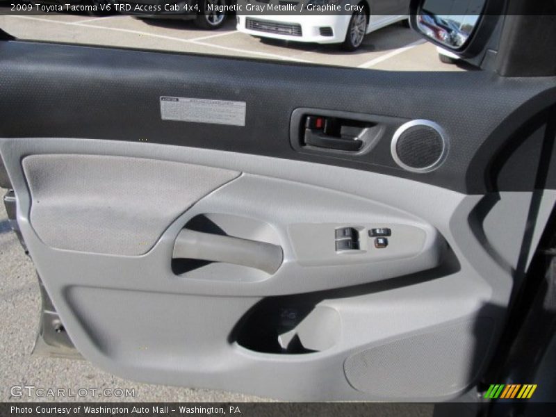 Magnetic Gray Metallic / Graphite Gray 2009 Toyota Tacoma V6 TRD Access Cab 4x4