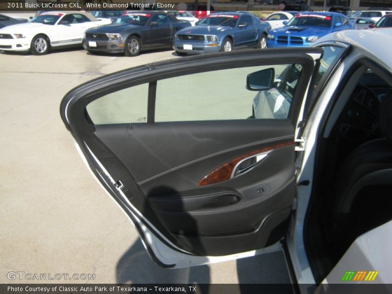 White Diamond Tricoat / Ebony 2011 Buick LaCrosse CXL