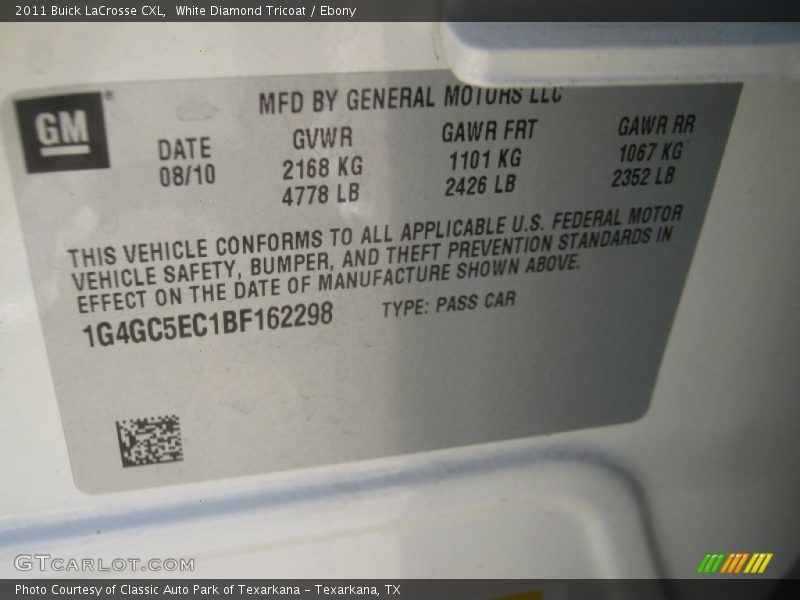 White Diamond Tricoat / Ebony 2011 Buick LaCrosse CXL