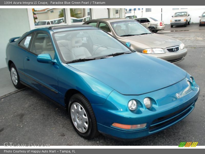 Front 3/4 View of 1994 Integra LS Coupe