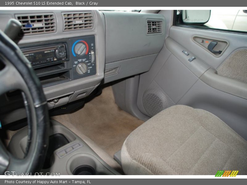 Black / Gray 1995 Chevrolet S10 LS Extended Cab