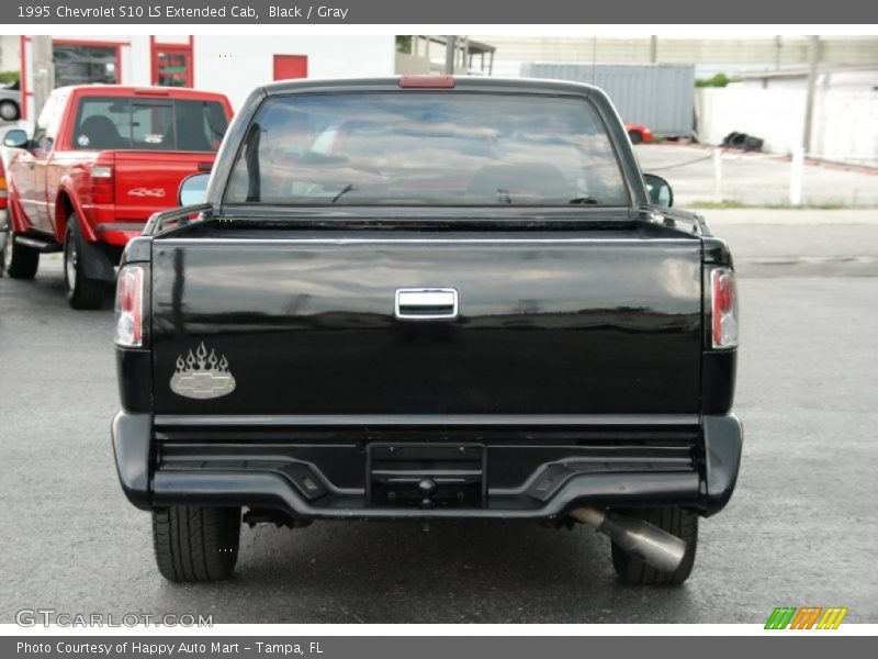 Black / Gray 1995 Chevrolet S10 LS Extended Cab