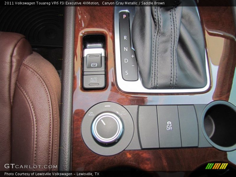 Canyon Gray Metallic / Saddle Brown 2011 Volkswagen Touareg VR6 FSI Executive 4XMotion
