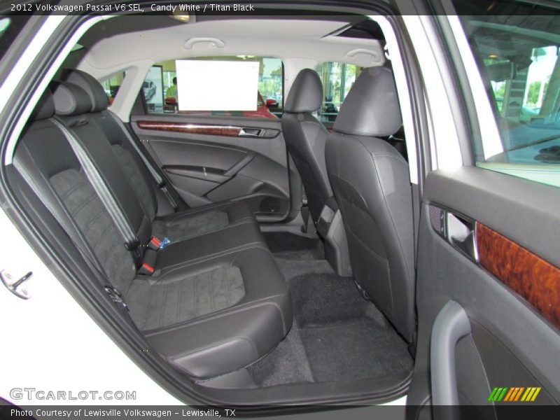 Candy White / Titan Black 2012 Volkswagen Passat V6 SEL