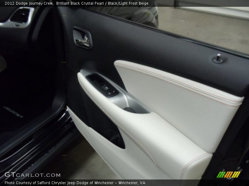 Brilliant Black Crystal Pearl / Black/Light Frost Beige 2012 Dodge Journey Crew