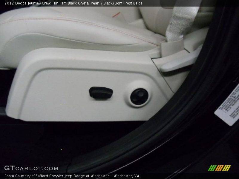 Brilliant Black Crystal Pearl / Black/Light Frost Beige 2012 Dodge Journey Crew