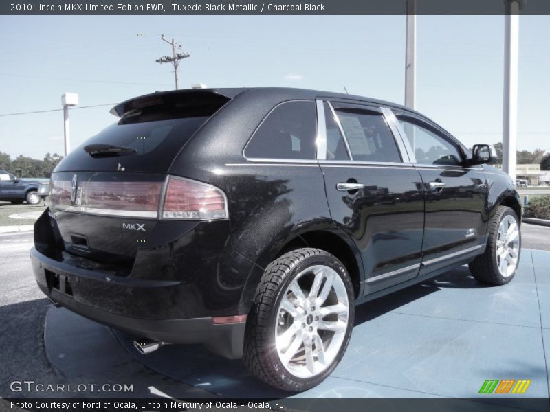 Tuxedo Black Metallic / Charcoal Black 2010 Lincoln MKX Limited Edition FWD