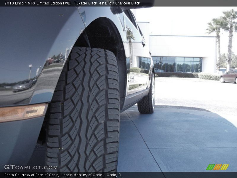 Tuxedo Black Metallic / Charcoal Black 2010 Lincoln MKX Limited Edition FWD