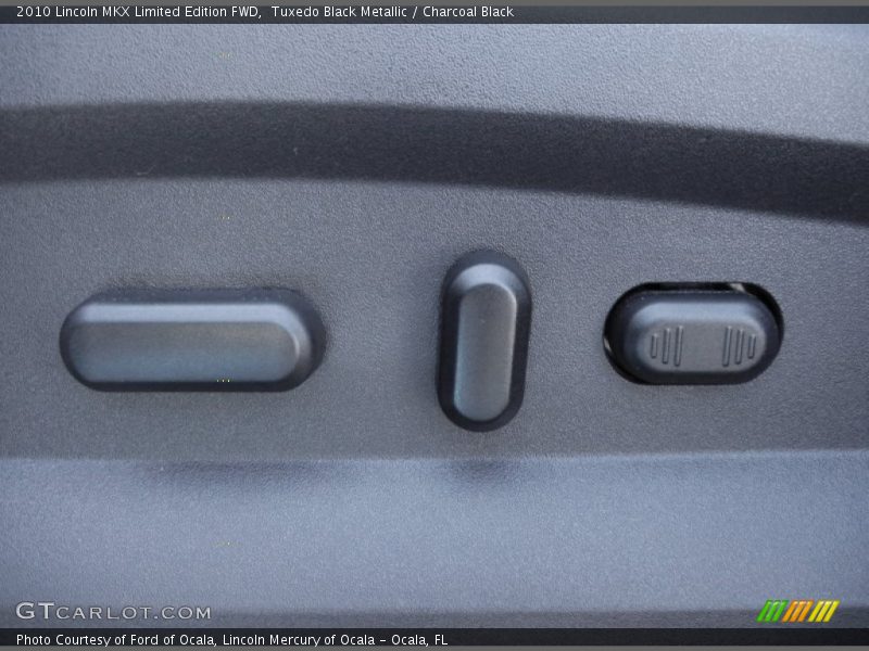 Tuxedo Black Metallic / Charcoal Black 2010 Lincoln MKX Limited Edition FWD