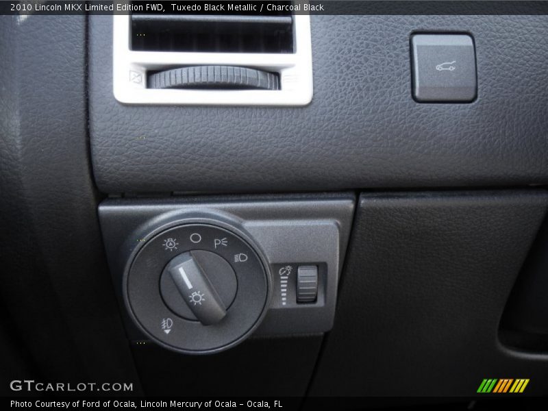 Tuxedo Black Metallic / Charcoal Black 2010 Lincoln MKX Limited Edition FWD