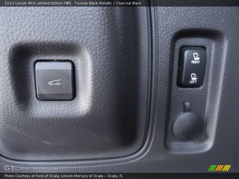 Tuxedo Black Metallic / Charcoal Black 2010 Lincoln MKX Limited Edition FWD