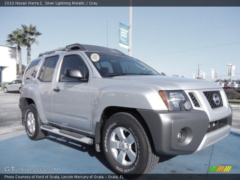 Silver Lightning Metallic / Gray 2010 Nissan Xterra S