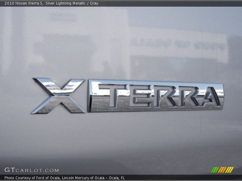 Silver Lightning Metallic / Gray 2010 Nissan Xterra S