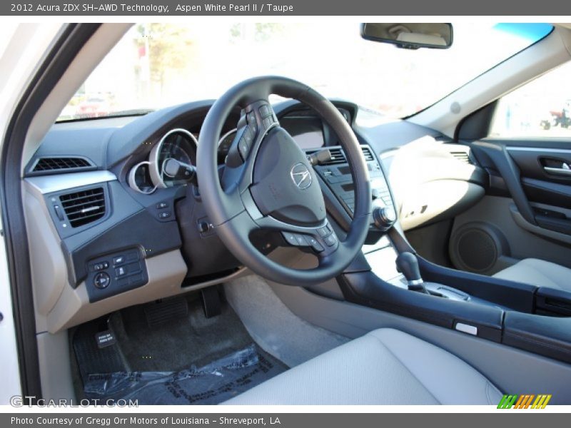 Dashboard of 2012 ZDX SH-AWD Technology