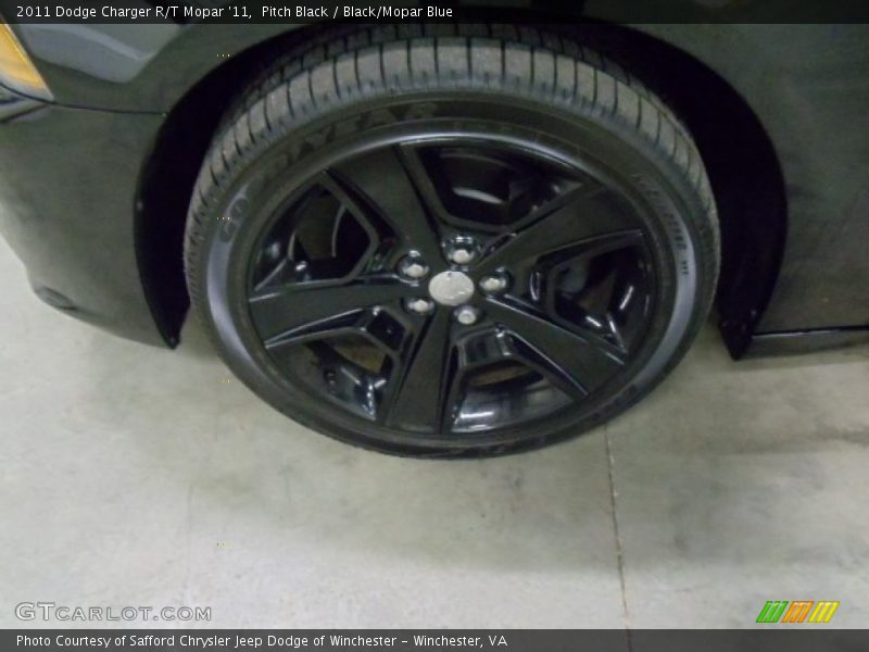  2011 Charger R/T Mopar '11 Wheel