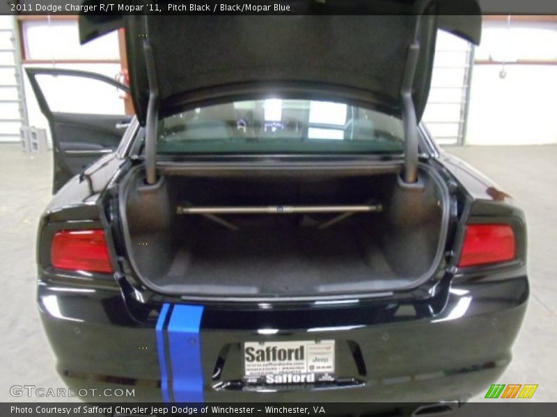 Pitch Black / Black/Mopar Blue 2011 Dodge Charger R/T Mopar '11
