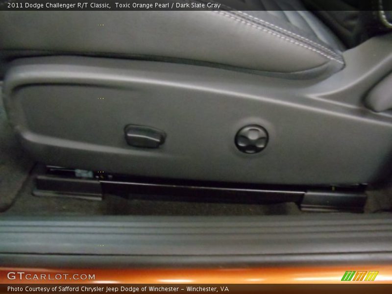 Toxic Orange Pearl / Dark Slate Gray 2011 Dodge Challenger R/T Classic