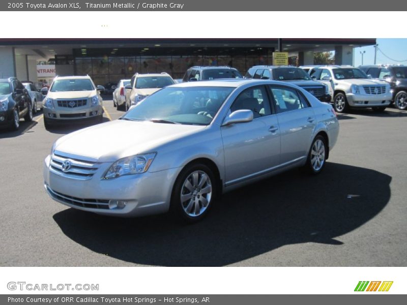 Titanium Metallic / Graphite Gray 2005 Toyota Avalon XLS