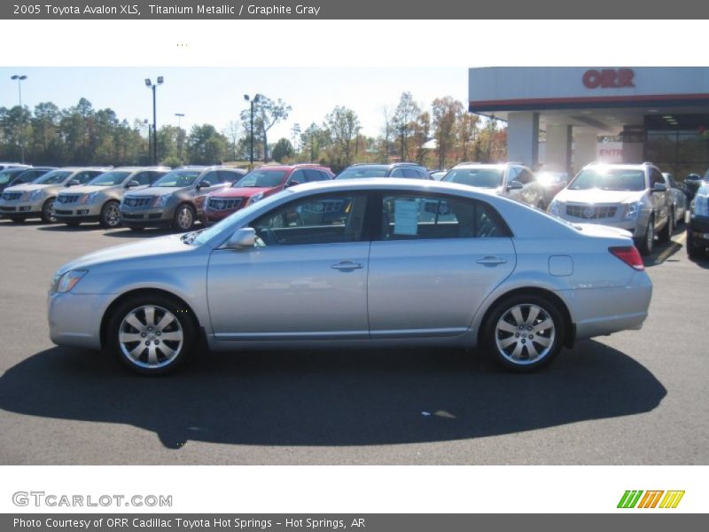 Titanium Metallic / Graphite Gray 2005 Toyota Avalon XLS