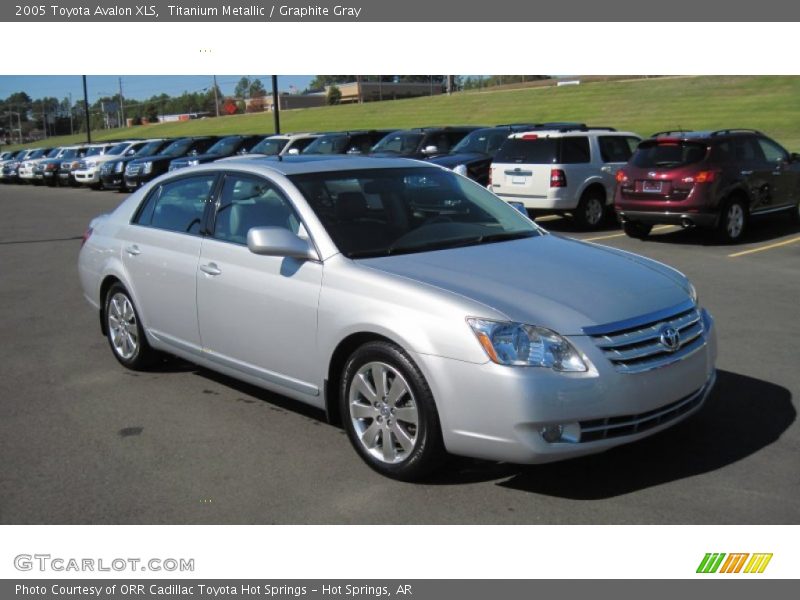 Titanium Metallic / Graphite Gray 2005 Toyota Avalon XLS