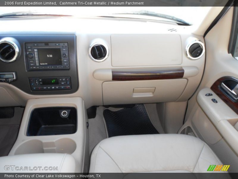 Cashmere Tri-Coat Metallic / Medium Parchment 2006 Ford Expedition Limited