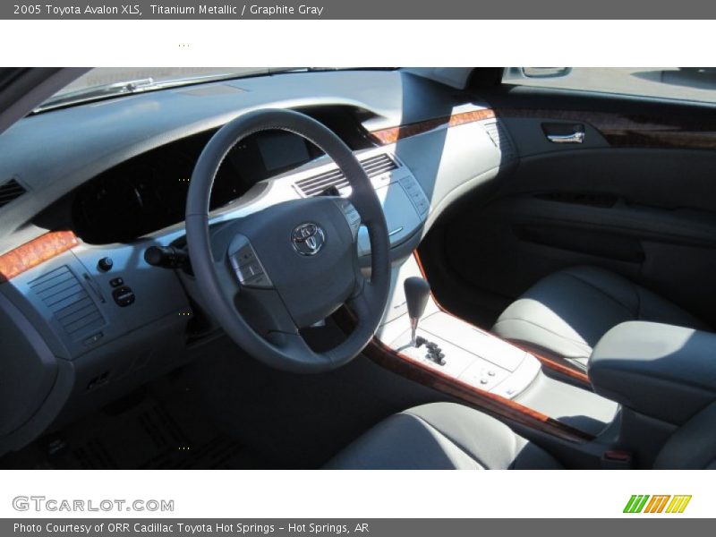 Titanium Metallic / Graphite Gray 2005 Toyota Avalon XLS