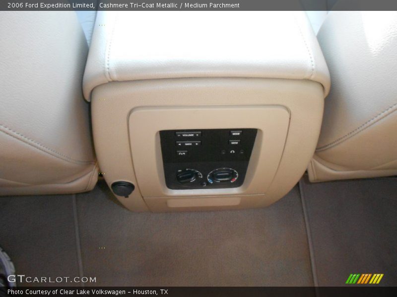 Cashmere Tri-Coat Metallic / Medium Parchment 2006 Ford Expedition Limited