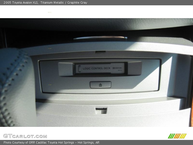 Titanium Metallic / Graphite Gray 2005 Toyota Avalon XLS