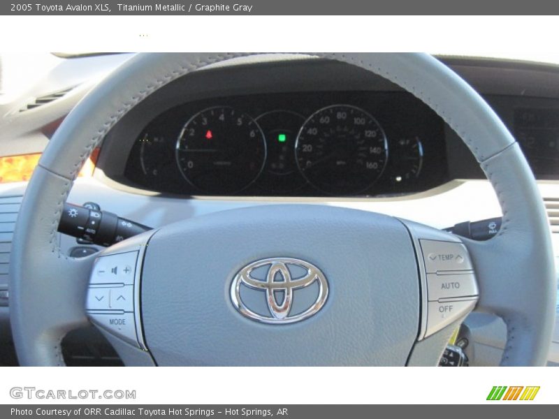 Titanium Metallic / Graphite Gray 2005 Toyota Avalon XLS