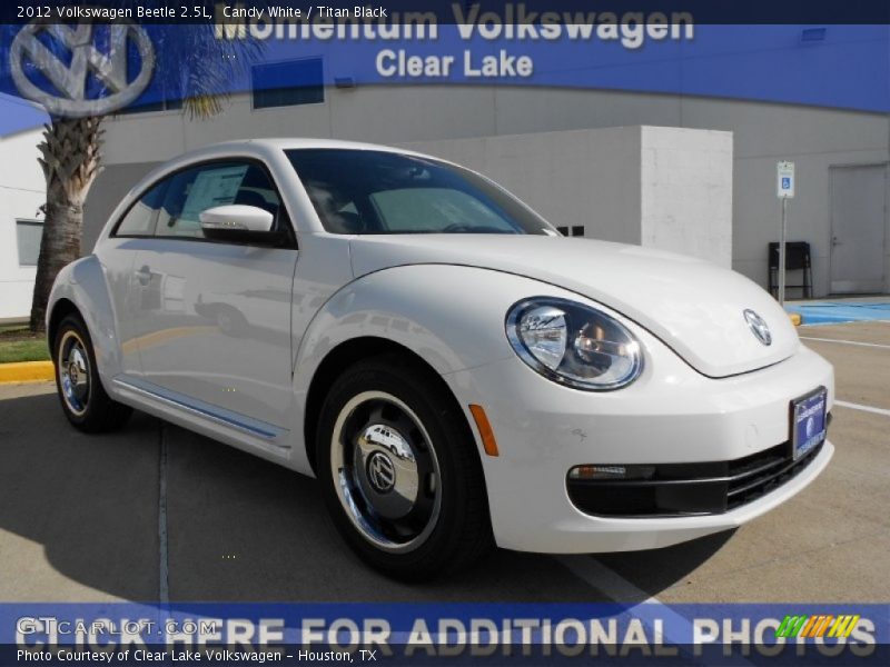 Candy White / Titan Black 2012 Volkswagen Beetle 2.5L