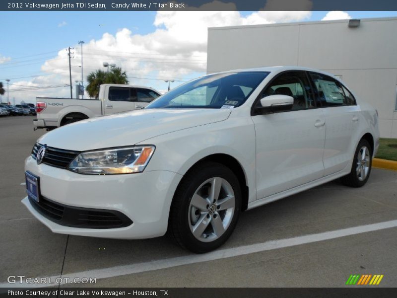 Candy White / Titan Black 2012 Volkswagen Jetta TDI Sedan