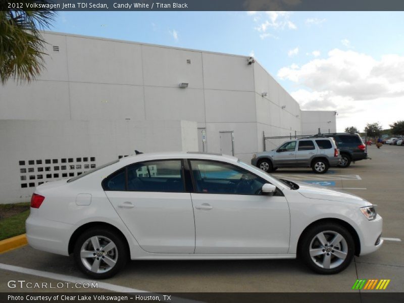 Candy White / Titan Black 2012 Volkswagen Jetta TDI Sedan
