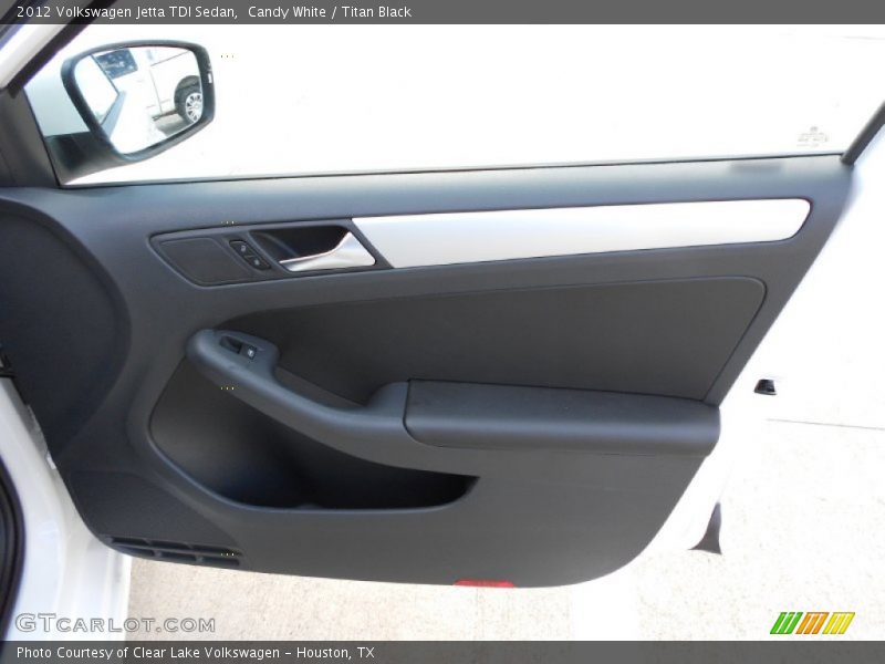 Candy White / Titan Black 2012 Volkswagen Jetta TDI Sedan